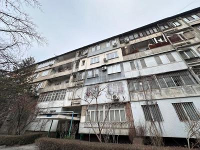 Продаю 2-комнатную квартиру, 83кв. м., этаж - 4/5, р-н Вечерки.