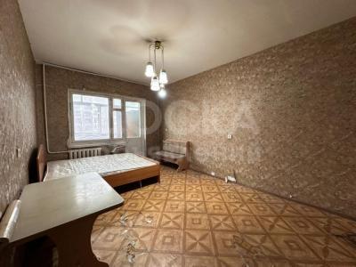 Продаю 1-комнатную квартиру, 43кв. м., этаж - 4/5, р-н Вечерки.