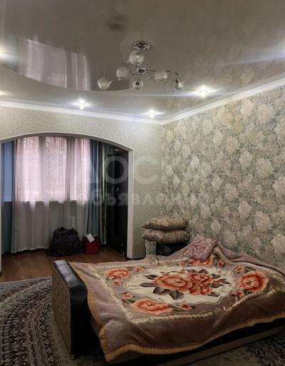 Сдаю 1-комнатную квартиру, 34кв. м., этаж - 1/9, восток-5.