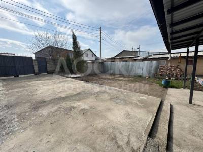 Продаю дом 5-ком. 193кв. м., этаж-2, 5.5-сот., стена кирпич, Кара-Жыгач.