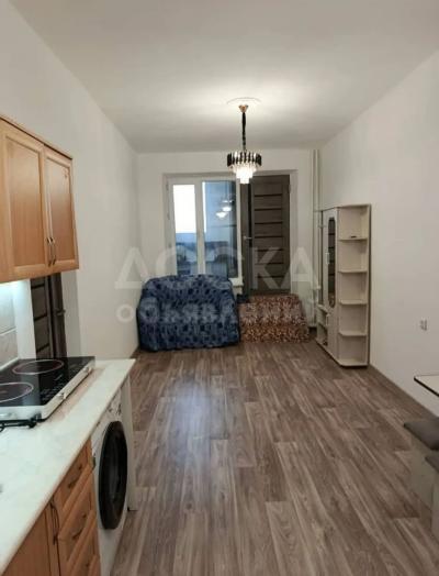 Сдаю 2-комнатную квартиру, 45кв. м., этаж - 1/3, аламедин-1.