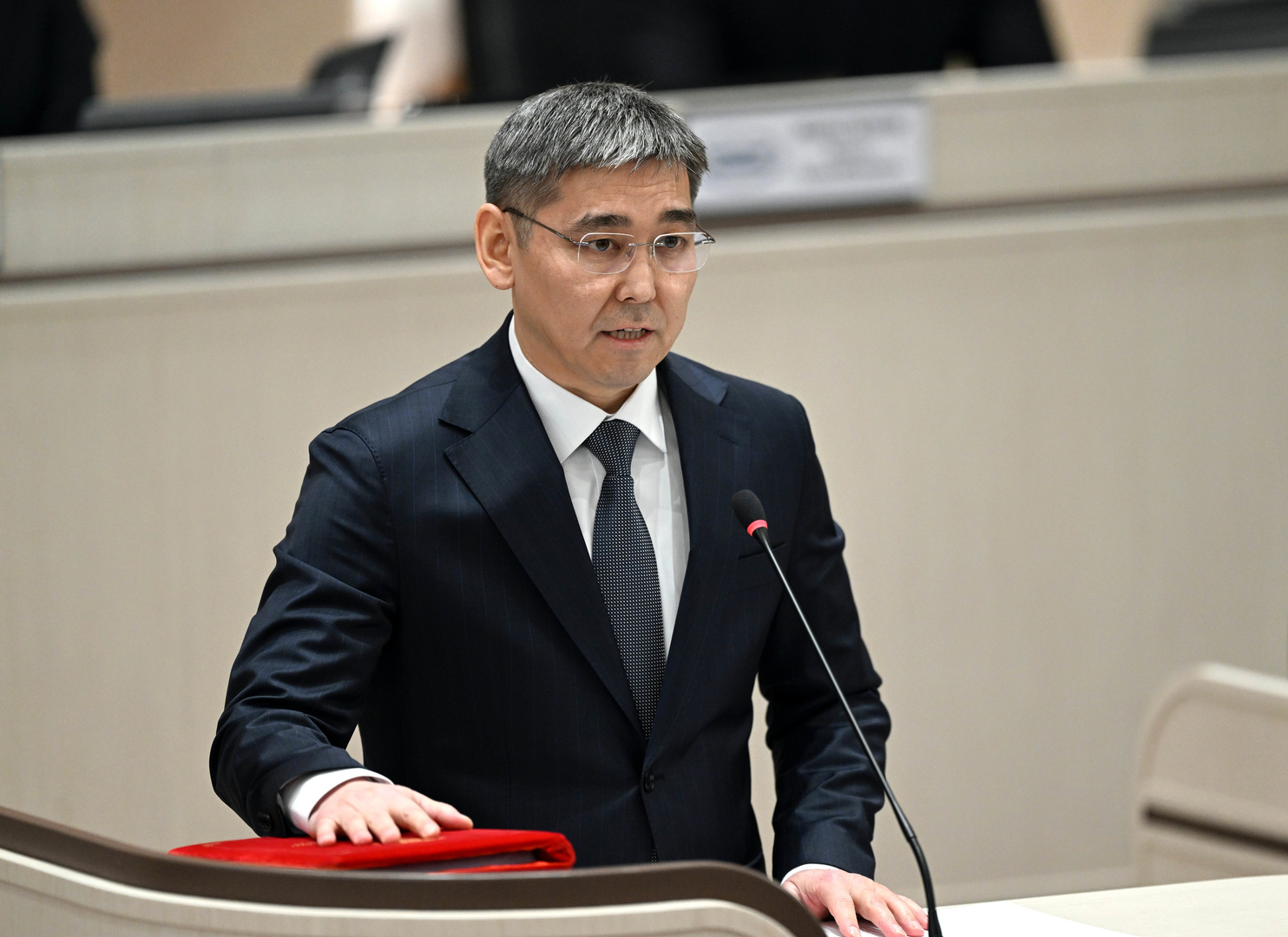 Дамирбек Осмонов