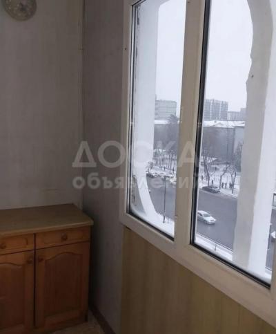 Сдаю 1-комнатную квартиру, 35кв. м., этаж - 5/9, 1000 мелочей( карпинка).