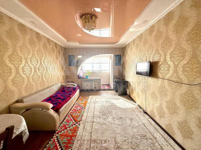 Продаю 1-комнатную квартиру, 38кв. м., этаж - 3/3, Чуй - Ауэзова.