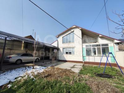 Продаю дом 4-ком. 156кв. м., этаж-1, 5-сот., стена кирпич, с. Лебединовка.