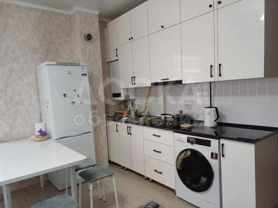 Сдаю 1-комнатную квартиру, 34кв. м., этаж - 3/4, Ак-Орго ж/м.