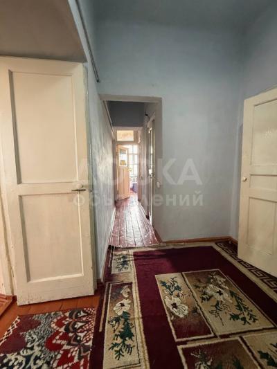 Продаю 2-комнатную квартиру, 61кв. м., этаж - 3/3, Логвиненко/Жибек-Жолу.