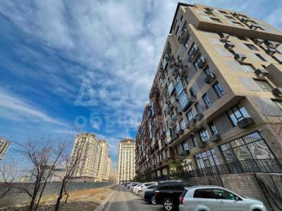 Продаю 3-комнатную квартиру, 114кв. м., этаж - 3/10, Микрорайон "Асанбай".