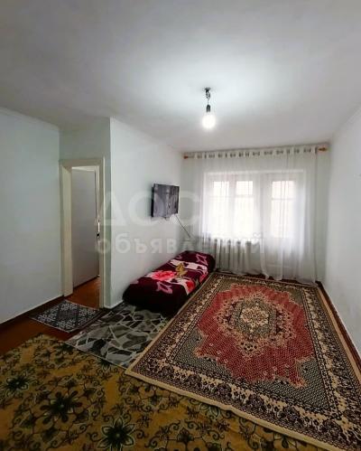 Продаю 2-комнатную квартиру, 45кв. м., этаж - 2/2, ул. Баялинова - Мол. Гвардия.