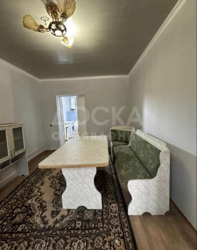 Сдаю 3-комнатную квартиру, 65кв. м., этаж - 1/1, Ак-Орго ж/м.