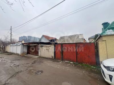 Продаю участок под строительство, 2,7 соток р.Пишпек ул. Кузбасская / Алыкула Осмона..