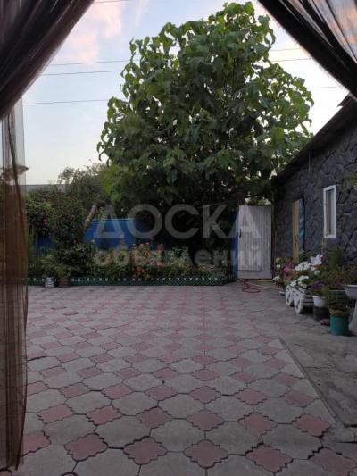 Продаю дом 4-ком. 67кв. м., этаж-1, 4-сот., стена кирпич, Турбаза.