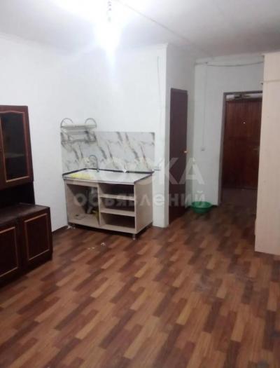 Сдаю 1-комнатную квартиру, 34кв. м., этаж - 1/2, кара жыгач.