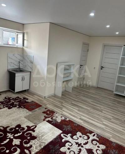 Сдаю 1-комнатную квартиру, 35кв. м., этаж - 2/2, кызыл аскер.