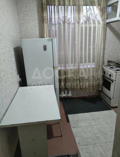 Сдаю 1-комнатную квартиру, 34кв. м., этаж - 2/4, 10 мкр.