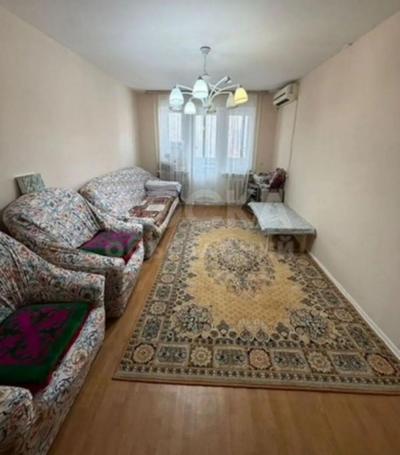 Сдаю 2-комнатную квартиру, 45кв. м., этаж - 3/4, аламедин-1.