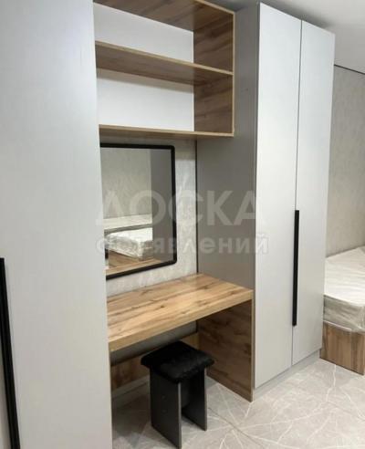 Сдаю 1-комнатную квартиру, 35кв. м., этаж - 1/1, Мадина.