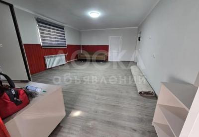 Сдаю 1-комнатную квартиру, 35кв. м., этаж - 1/1, Джал.