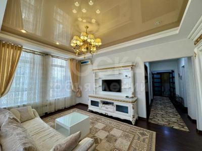 Продаю 2-комнатную квартиру, 55,6кв. м., этаж - 6/8, Ибраимова/Киевская.