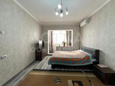 Продаю 1-комнатную квартиру, 38кв. м., этаж - 2/9, Восток-5 .