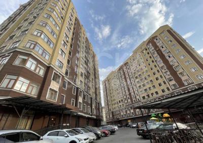 Продаю 2-комнатную квартиру, 65кв. м., этаж - 3/12, Магистраль / Пудовкина.