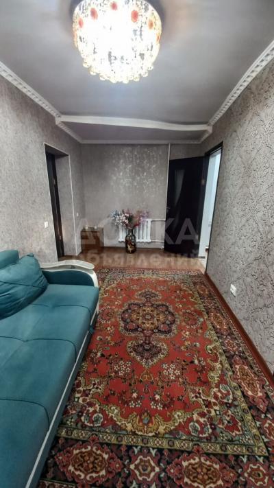 Продаю дом 3-ком. 106кв. м., этаж-1, 4-сот., стена кирпич, Бишкек.