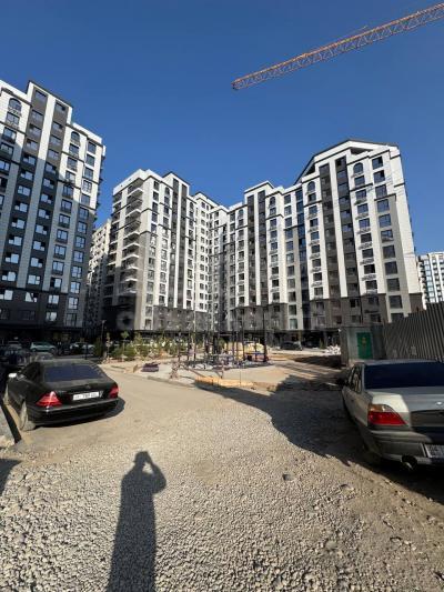 Продаю 1-комнатную квартиру, 63кв. м., этаж - 10/14, Аалы Токомбаева/Байтик Баатыра .