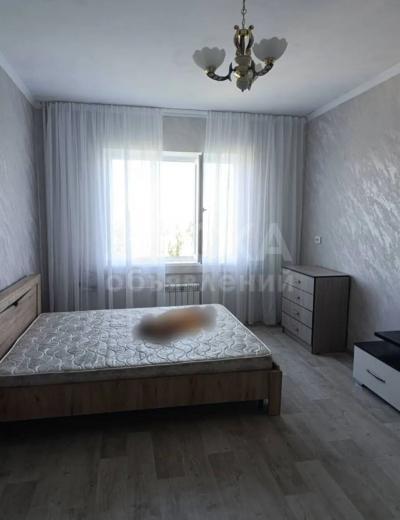 Сдаю 1-комнатную квартиру, 34кв. м., этаж - 8/9, аламедин-1.