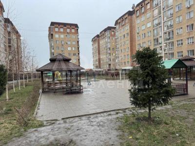 Продаю 2-комнатную квартиру, 67кв. м., этаж - 6/8, АЮ Грант.