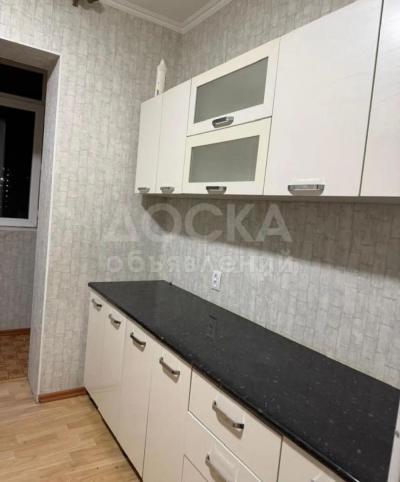 Сдаю 1-комнатную квартиру, 34кв. м., этаж - 5/9, нижний джал.