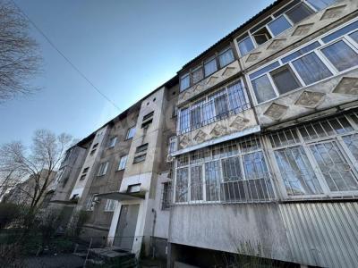 Продаю 1-комнатную квартиру, 33,4кв. м., этаж - 1/3, р-н Кудайберген.