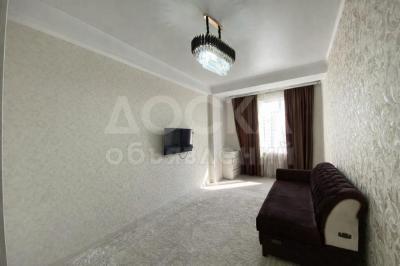 Продаю 2-комнатную квартиру, 63кв. м., этаж - 8/9, Аламедин-1.