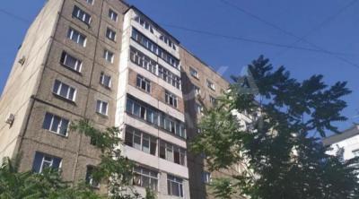 Сдаю 1-комнатную квартиру, 35кв. м., этаж - 9/9, карпинка.