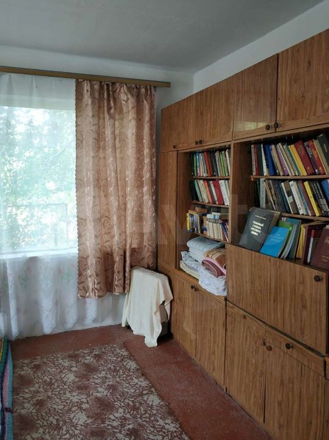 3-комнатная квартира в центре, серия 105, евроремонт