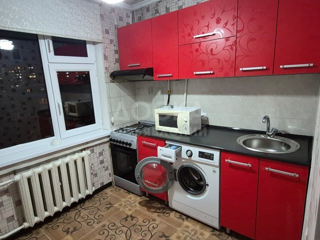 Сдаю 2-комнатную квартиру, 6 мкр.