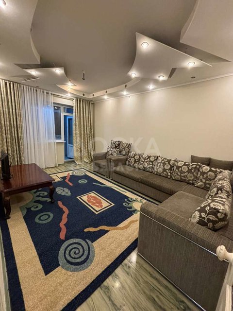 Сдаю 1-комнатную квартиру, 38 кв. м., этаж 5/9, Восток - 5.