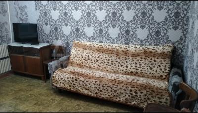 Сдаю 1-комнатную квартиру, 40кв. м., этаж - 7/9, микрорайон Восток-5, Чуй-Алмаатинская.