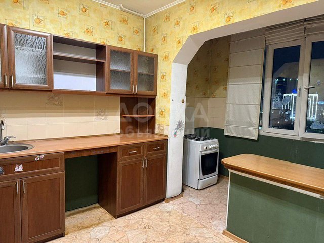 Продаю 1-комнатную квартиру, 44 кв. м., этаж 8/9, Асанбай.