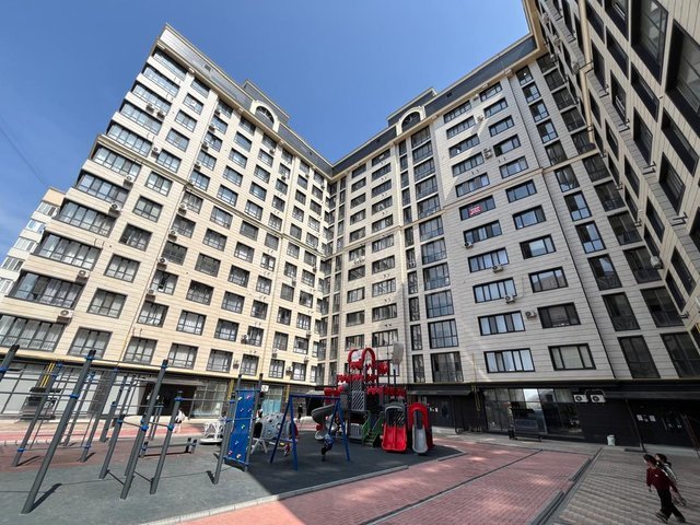 Продаю 1-комнатную квартиру, 54 кв. м., этаж 4/12, Верхний Джал.