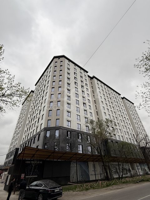 Продаю 3-комнатную квартиру, 116 кв. м., этаж 11/12, Айни Бакаева (рядом с Аллеей Журналистов).