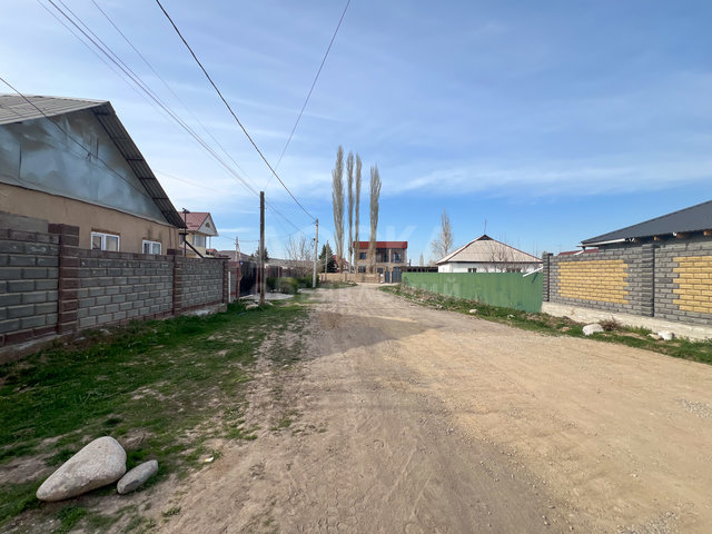 Продаю участок, под строительство жилого дома, 7 соток, село Беш-Кюнгей.