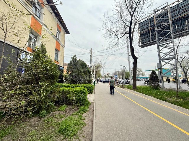 Продаю 1-комнатную квартиру, 19 кв. м., этаж 3/3, Азия Молл.