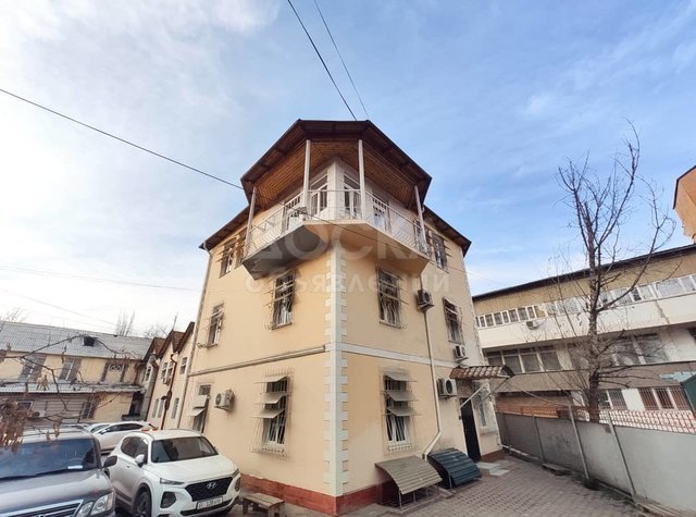 Продаю здание целиком, 425 кв. м., Московская/Логвиненко.