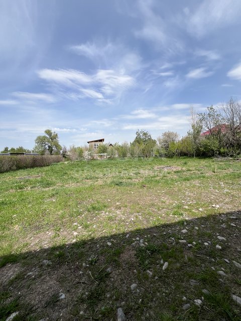 Продаю участок, под строительство жилого дома, 8 соток, Арашан, 8 соток по красной книге (по факту 13 соток).