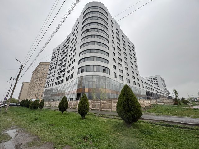 Продаю 1-комнатную квартиру, 52 кв. м., этаж 9/12, Ахунбаева /Тыналиева.