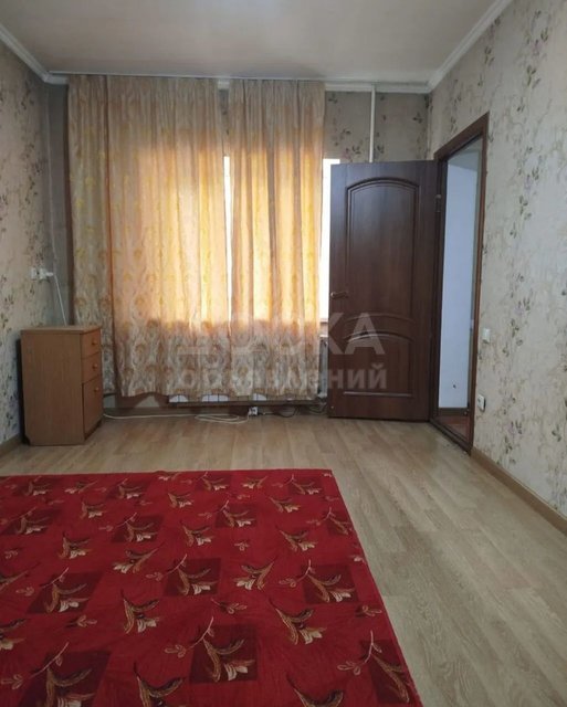 Сдаю 1-комнатную квартиру, этаж 1/2, Джал.