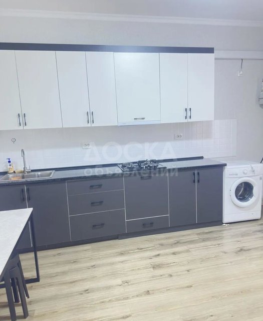 Сдаю 1-комнатную квартиру, этаж 1/3, арча бешик ж/м.