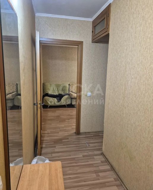 Сдаю 1-комнатную квартиру, этаж 3/5, аламедин-1.