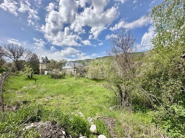 Продаю участок, под строительство жилого дома, 12 соток, с. Беш-Кунгей.