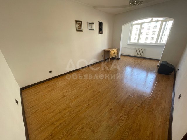 Продаю 2-комнатную квартиру, 53 кв. м., этаж 8/9, мкр Кок Жар.